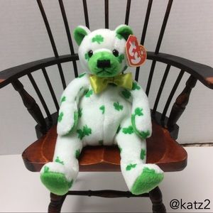 Ty Beanie Baby Retired Clover the Lucky Shamrock Bear 2001